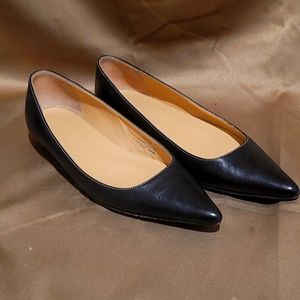J Crew Black flat leather shoe with pointy toe!  Classic!!